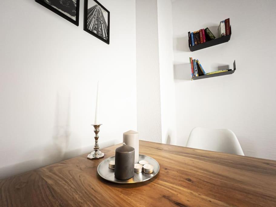 Apartment Wohlfühl-oase Mitten In Der Stadt - Garten, Grill, Netflix Und Drucker
