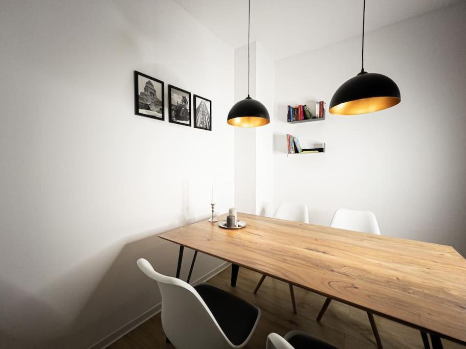 Wohlfühl-oase Mitten In Der Stadt - Garten, Grill, Netflix Und Drucker Apartment